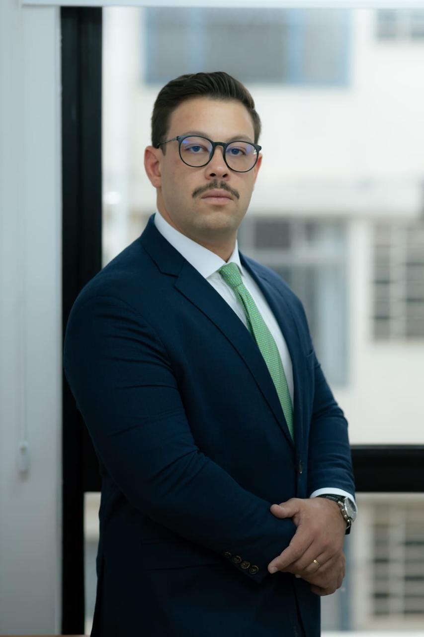 Dr. Vinícius Morais